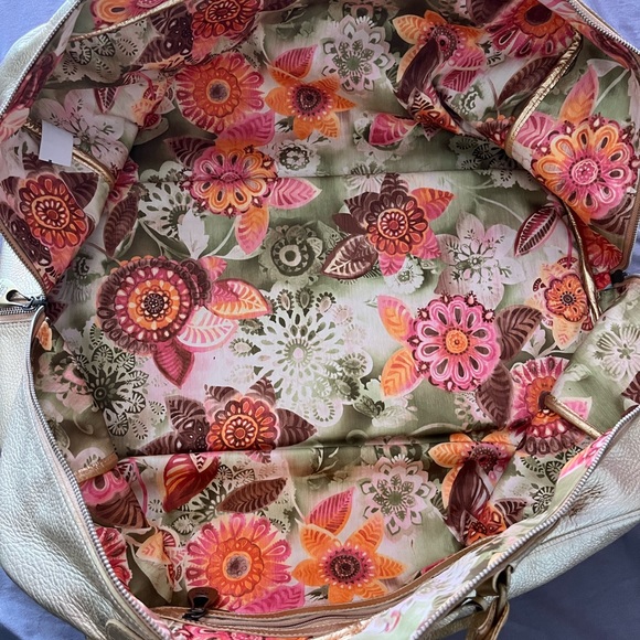 Bridget Shuster duffle bag - Picture 4 of 10